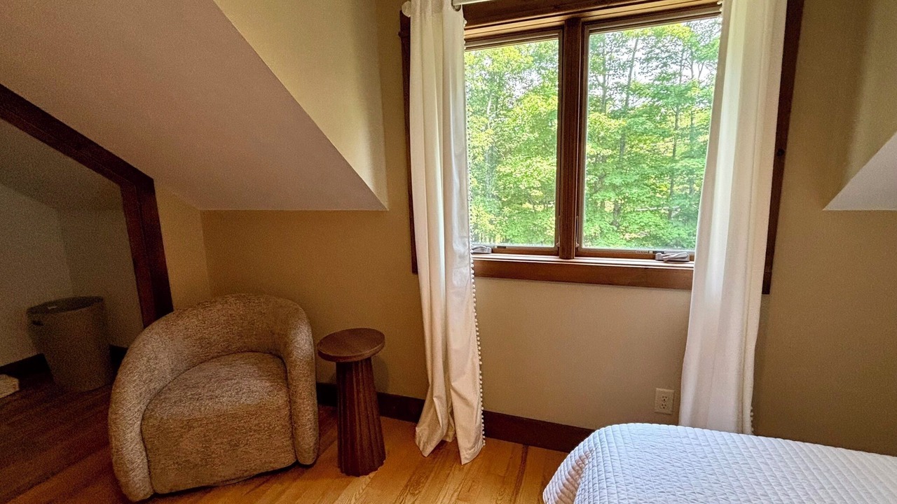 Photo of Bedroom in Eden