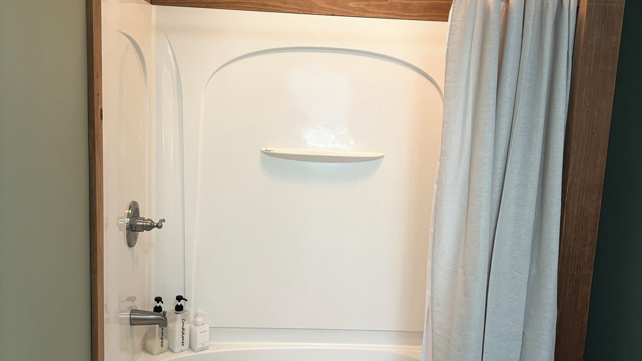 Photo of Bathroom in Eden