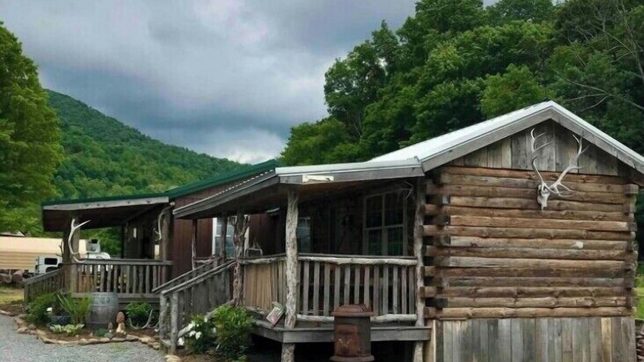 Photo of Outdoor in Elkins