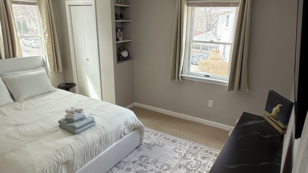 Photo of Bedroom in Quincy