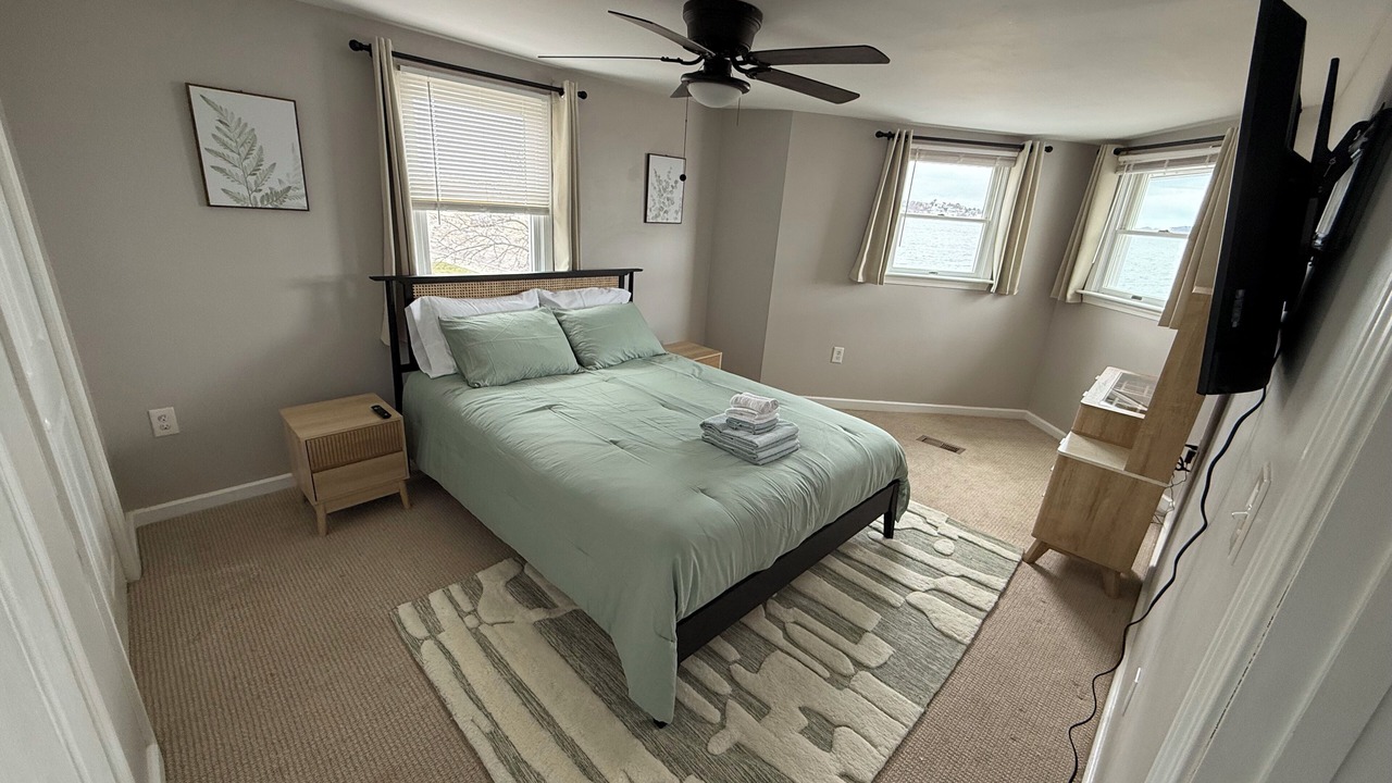 Photo of Bedroom in Quincy
