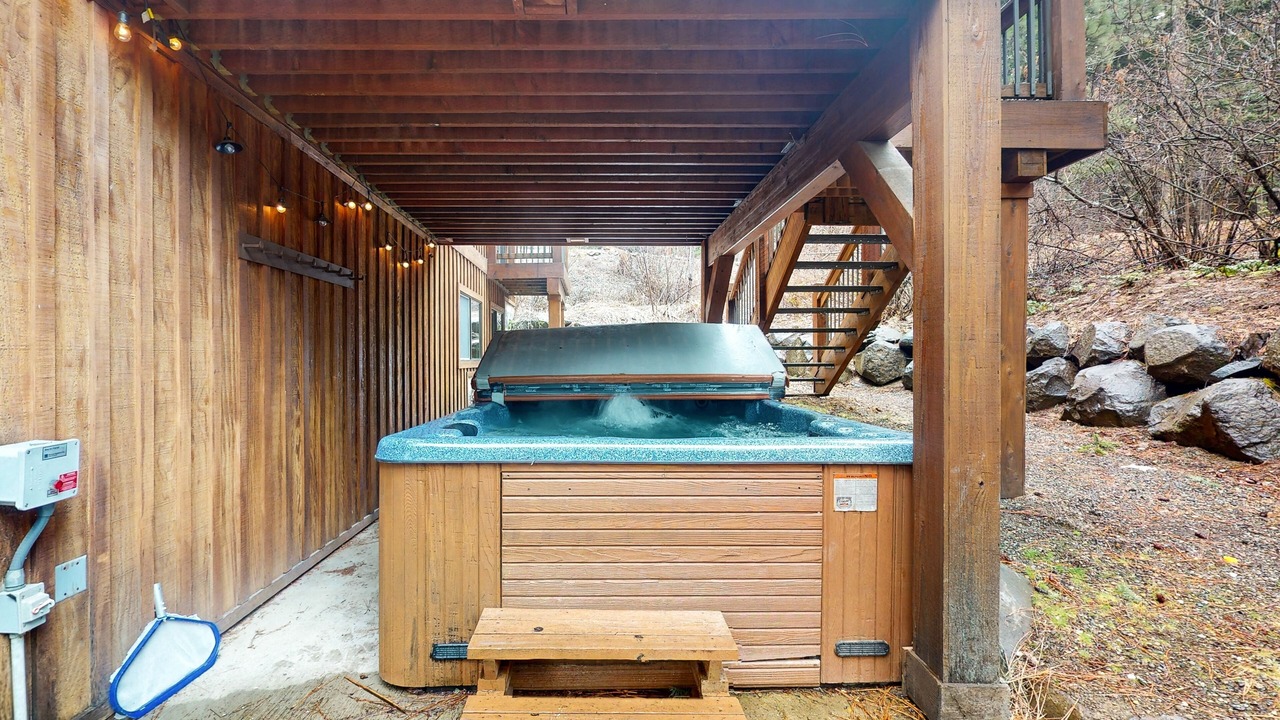 Photo of Outdoor in Roslyn Ridge