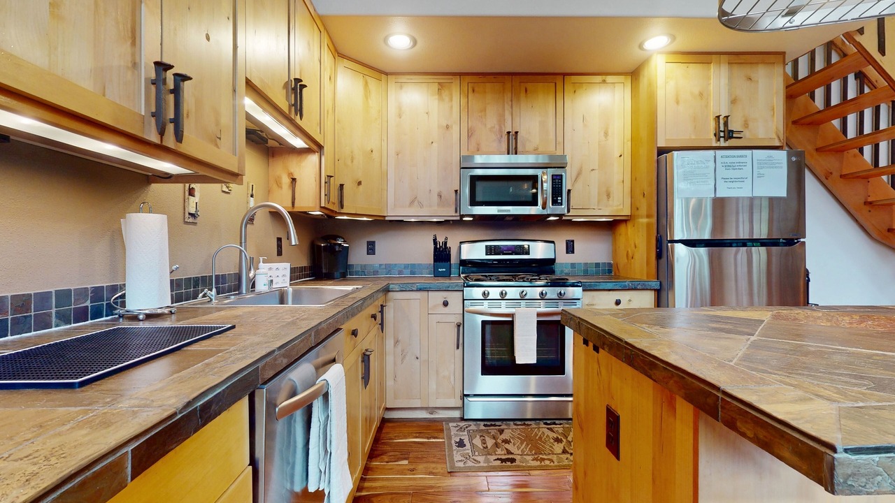 Photo of Kitchen in Roslyn Ridge