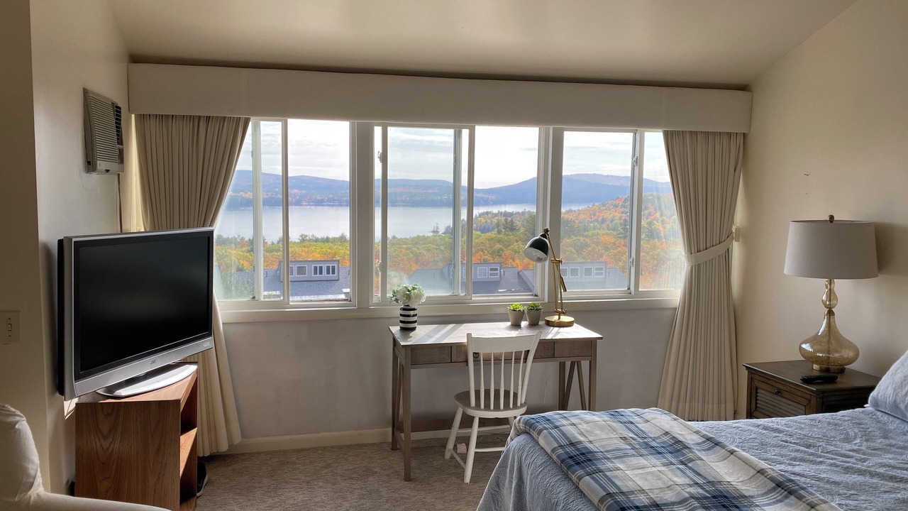 Photo of Bedroom in Sunapee