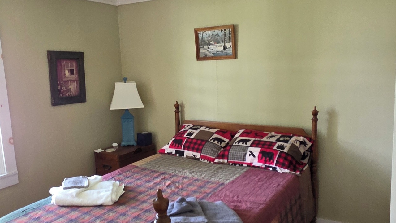 Photo of Bedroom in Crown Point