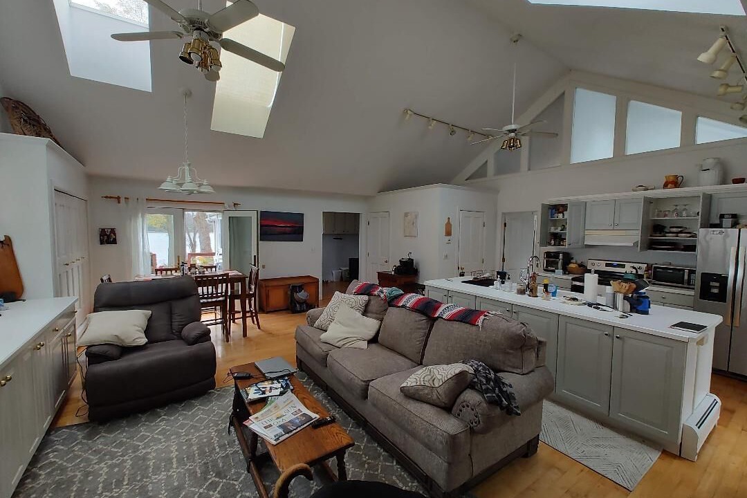 Photo of Livingroom in Crown Point