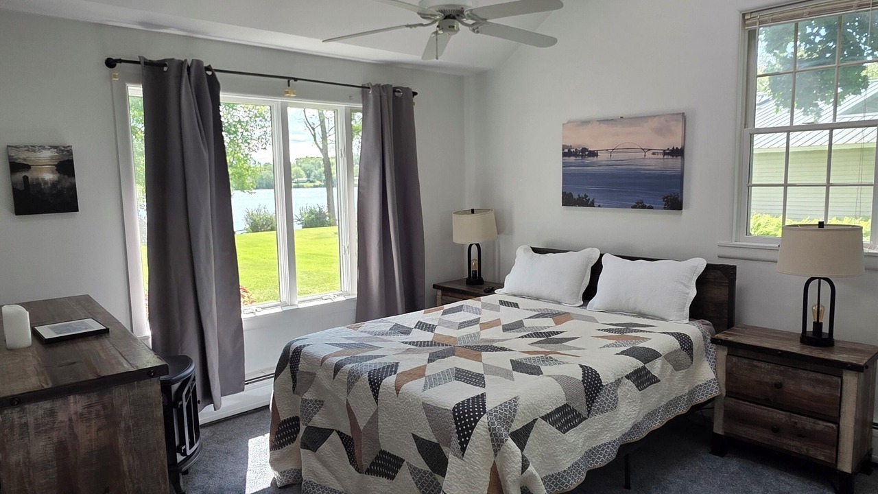 Photo of Bedroom in Crown Point