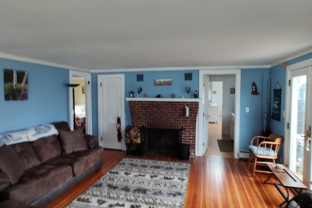Photo of Livingroom in Crown Point