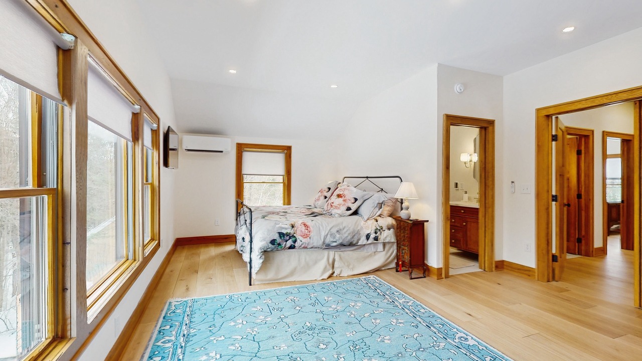 Photo of Bedroom in Bolton Landing