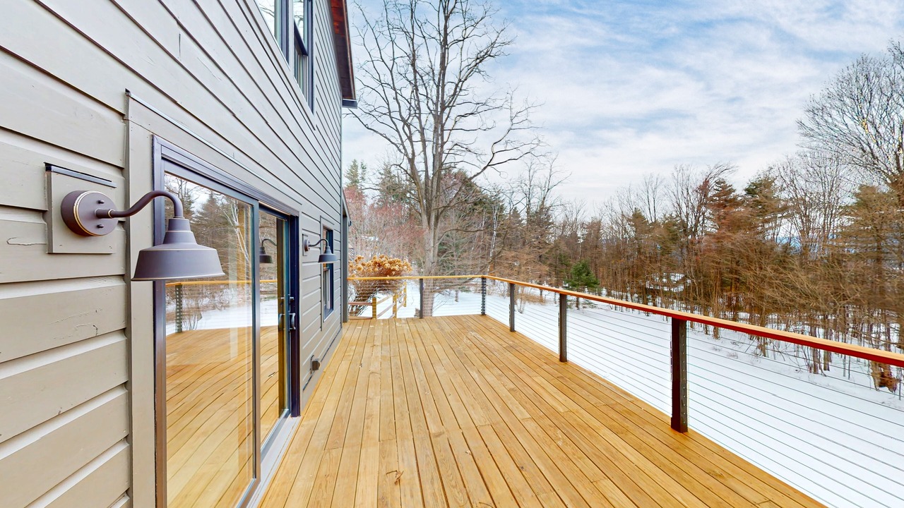Photo of Patio Balcony in Bolton Landing
