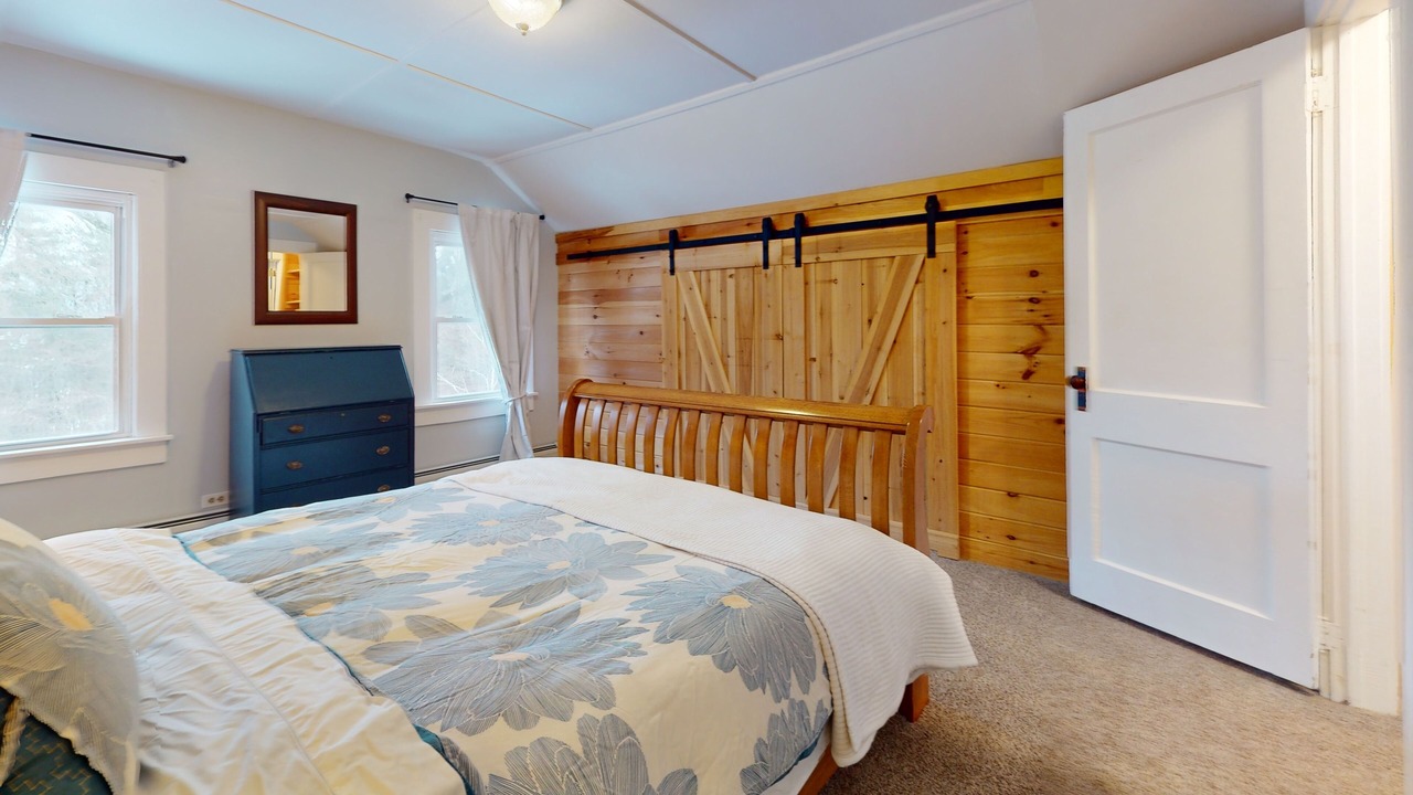 Photo of Bedroom in Bolton Landing
