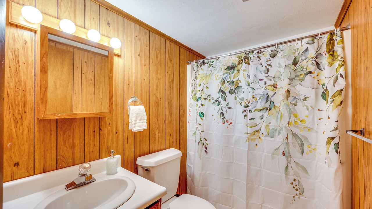 Photo of Bathroom in Woodsville