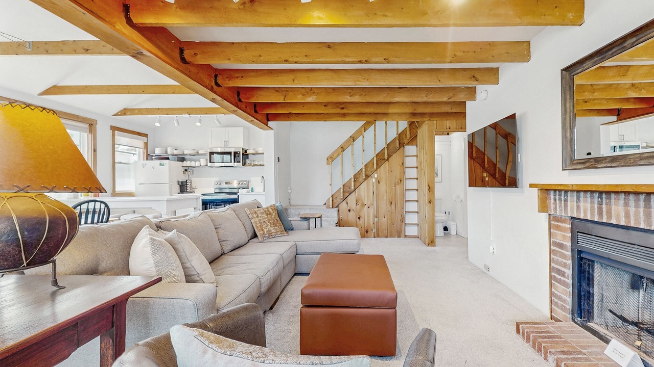 Photo of Livingroom in Proctorsville