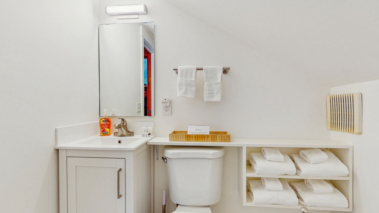 Photo of Bathroom in Proctorsville