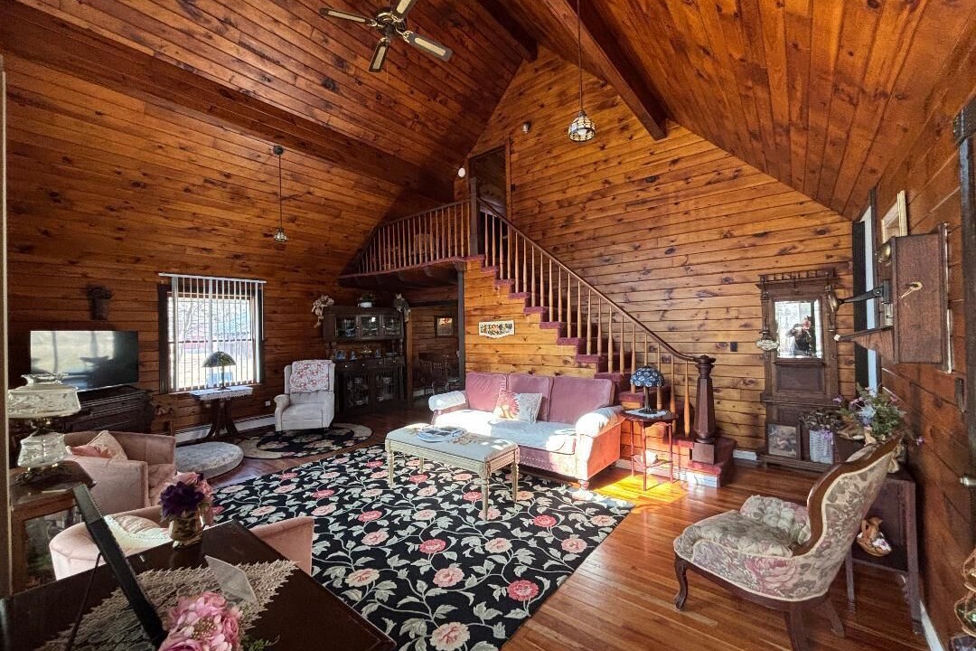 Photo of Livingroom in Smithboro