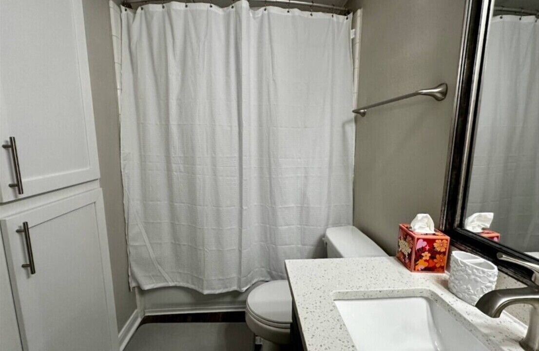 Photo of Bathroom in Alden Bridge