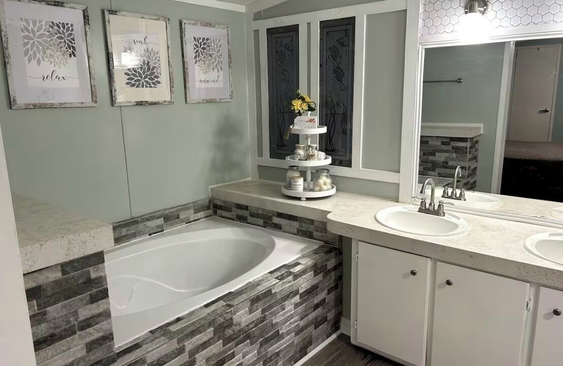 Photo of Bathroom in Highfield-Cascade