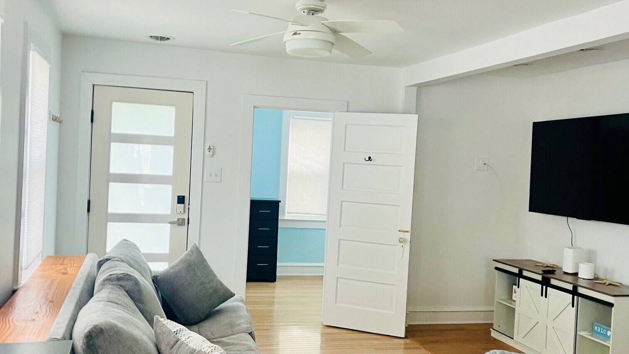 Photo of Livingroom in Somers Point