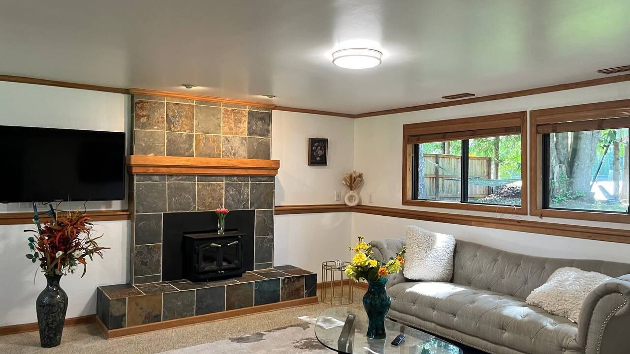 Photo of Livingroom in Picnic Point-North Lynnwood