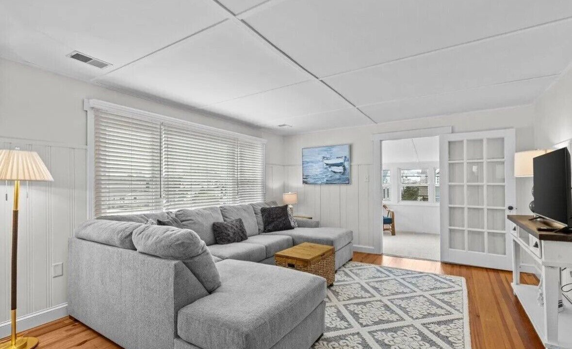 Photo of Livingroom in Normandy Beach