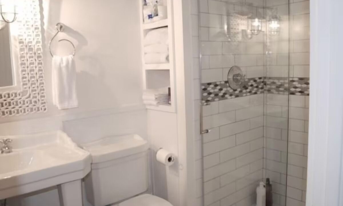 Photo of Bathroom in Point Lookout