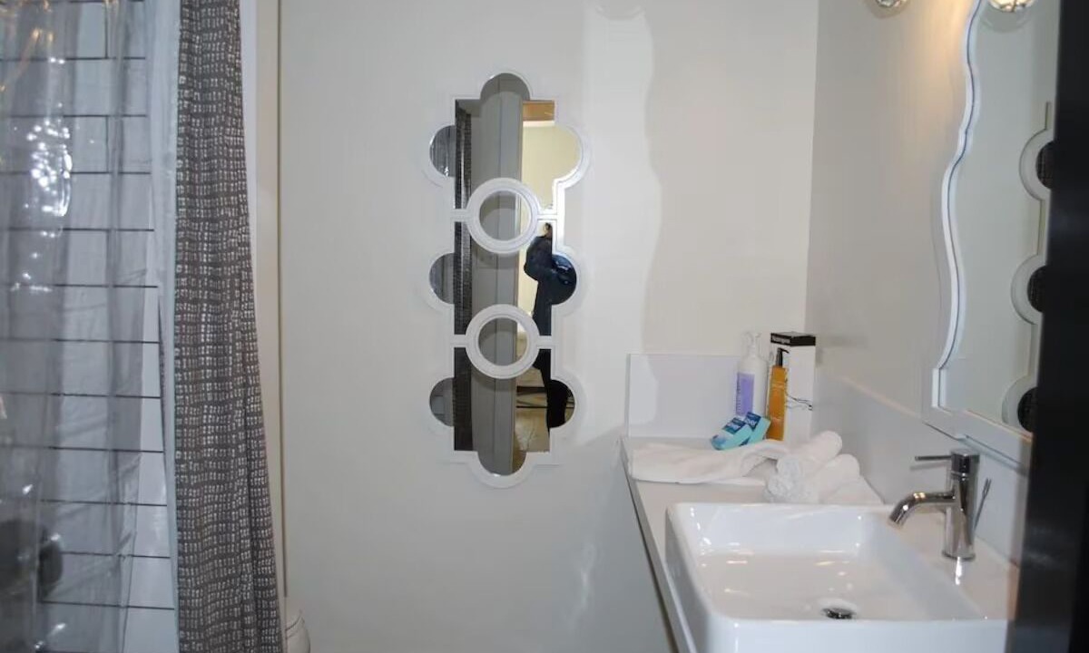 Photo of Bathroom in Point Lookout