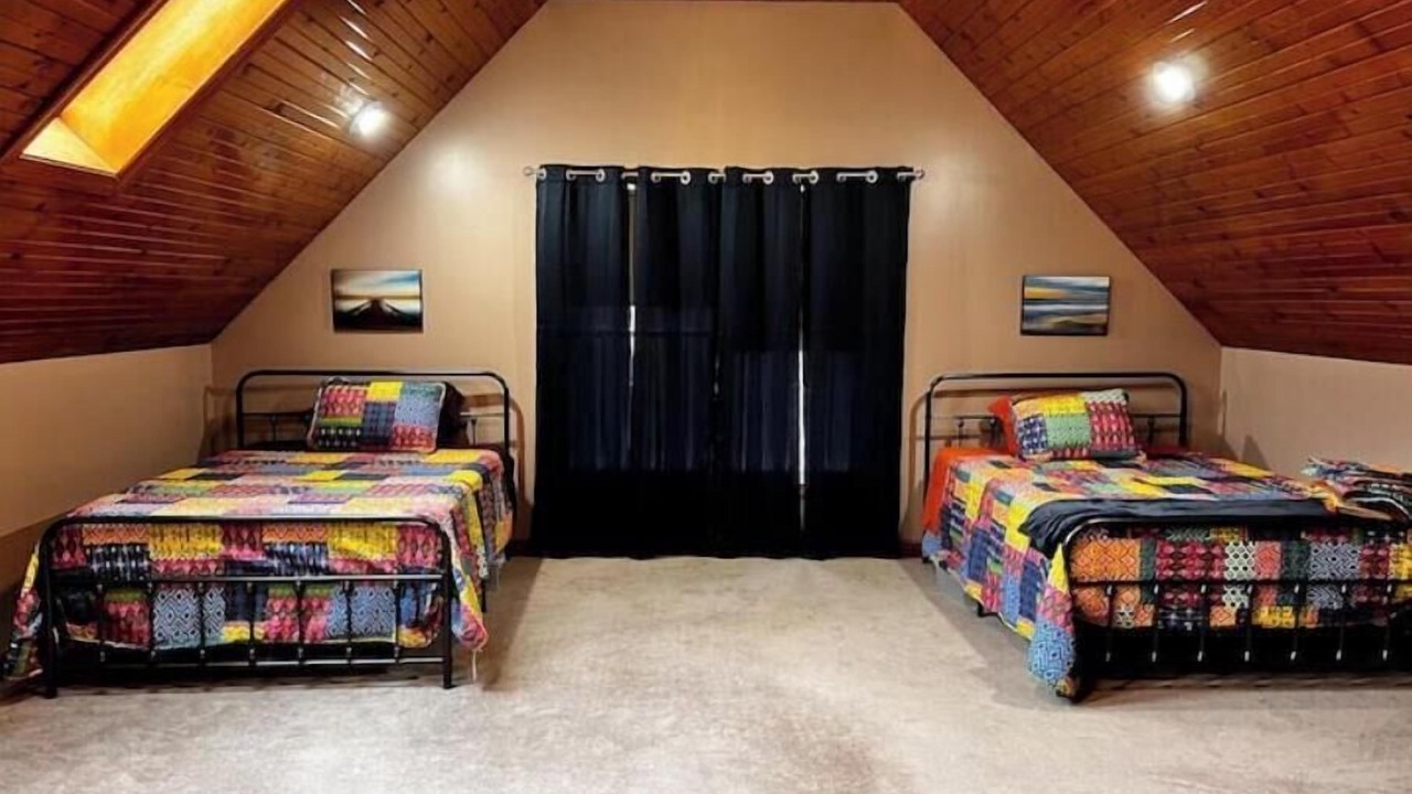 Photo of Bedroom in Delbarton