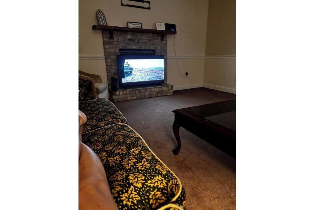 Photo of Livingroom in Delbarton