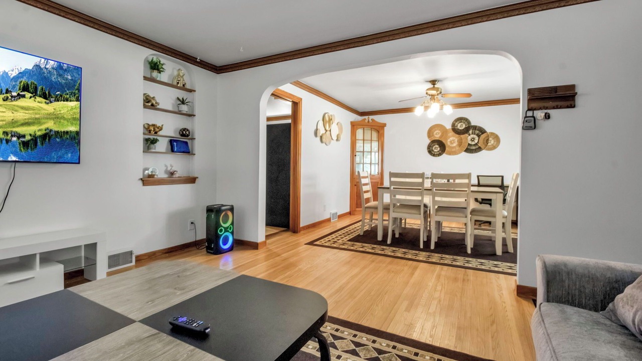 Photo of Livingroom in Cheektowaga