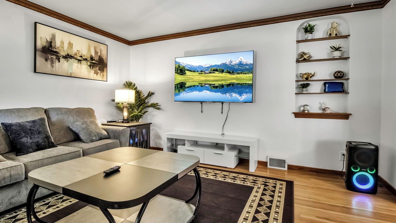 Photo of Livingroom in Cheektowaga