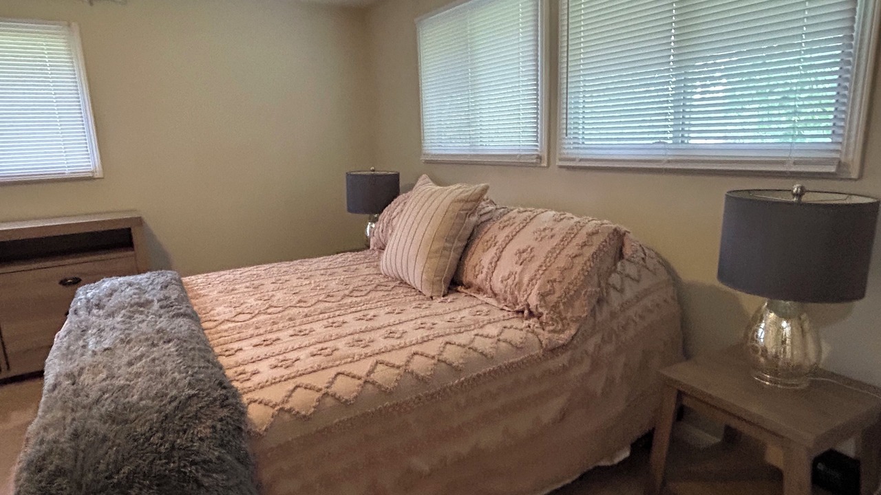 Photo of Bedroom in Hudson