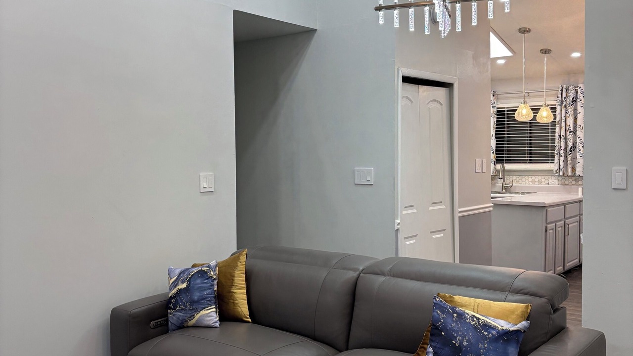 Photo of Livingroom in Bowie