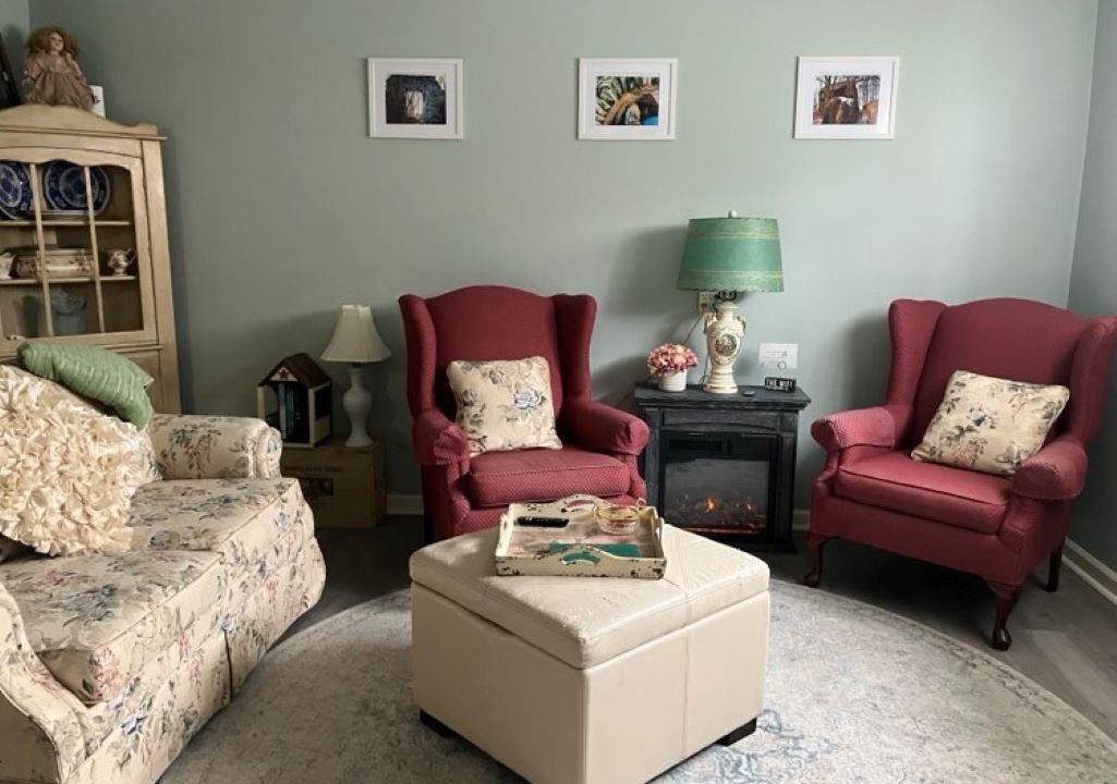 Photo of Livingroom in Harpers Ferry