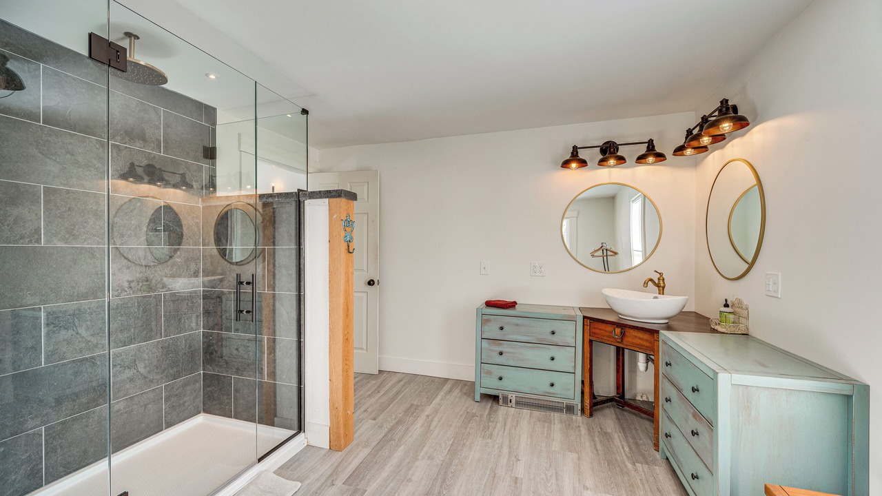 Photo of Bathroom in North Woodstock