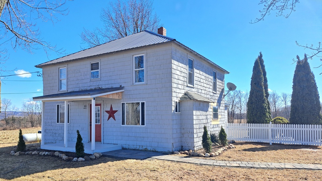 Photo of Outdoor in Town of Reading