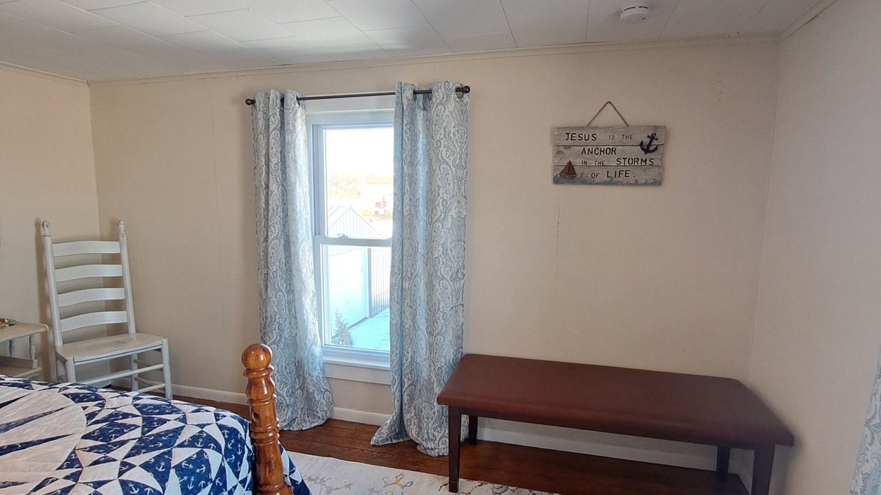 Photo of Bedroom in Town of Reading