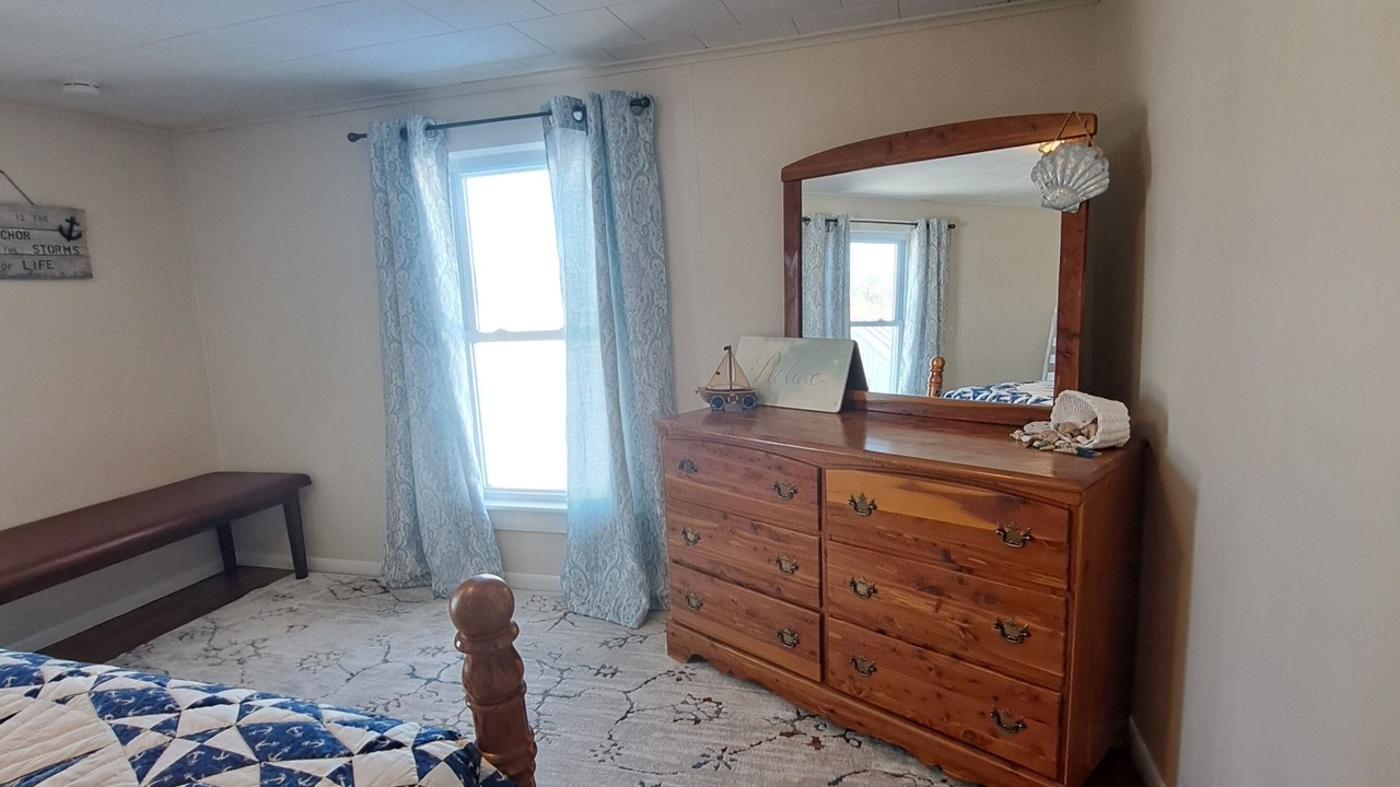 Photo of Bedroom in Town of Reading