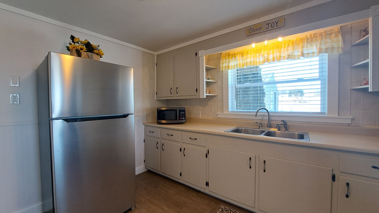 Photo of Kitchen in Town of Reading