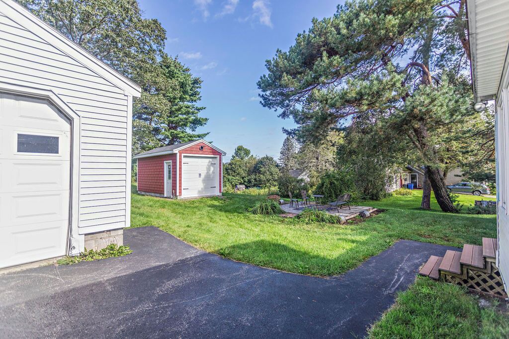 Photo of Outdoor in Pond Cove