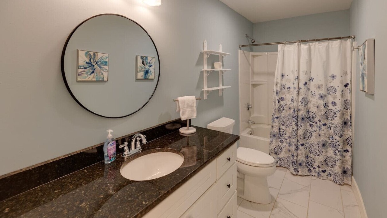 Photo of Bathroom in Thornton