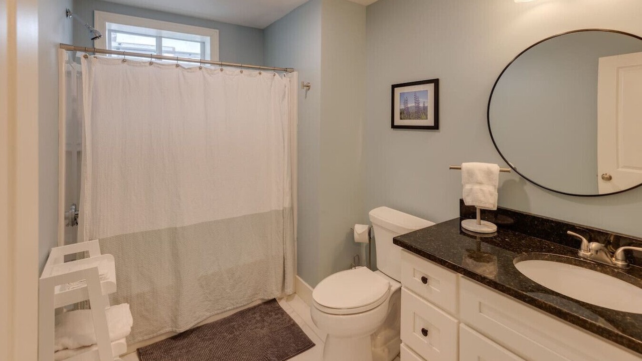 Photo of Bathroom in Thornton
