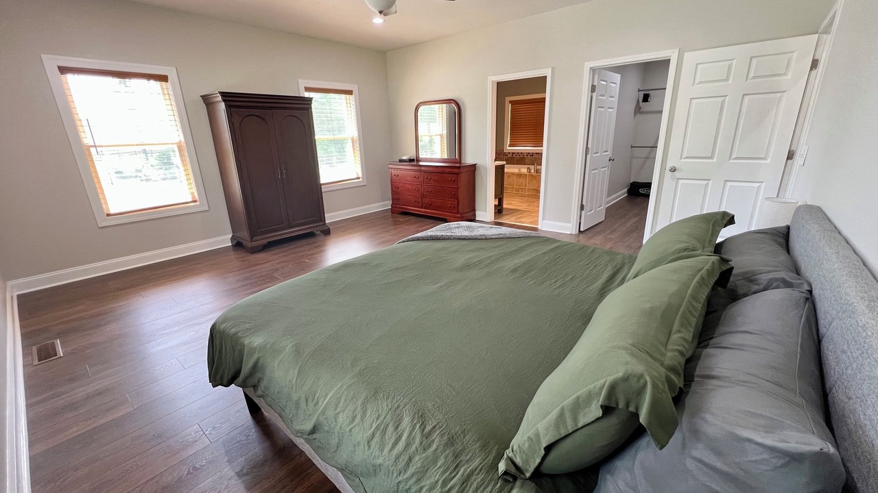Photo of Bedroom in Mt Lookout