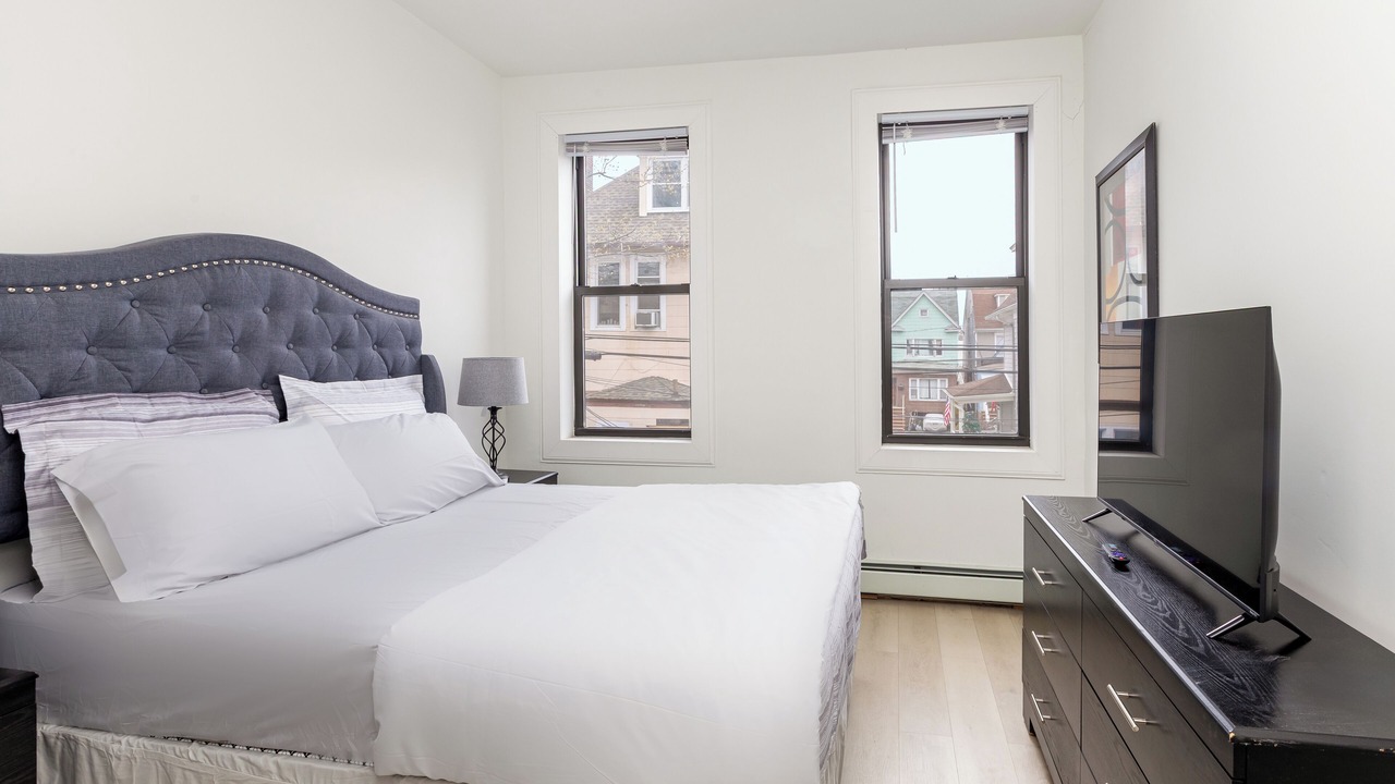Photo of Bedroom in West New York