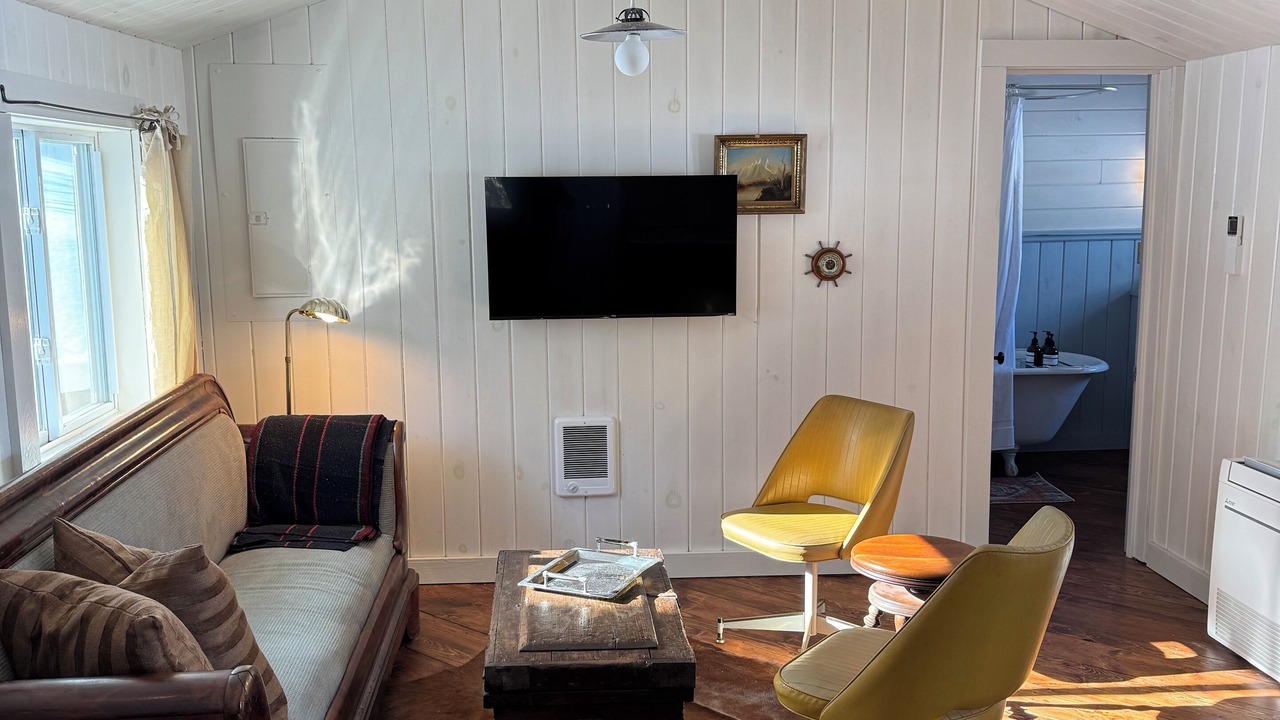 Photo of Livingroom in Bridport