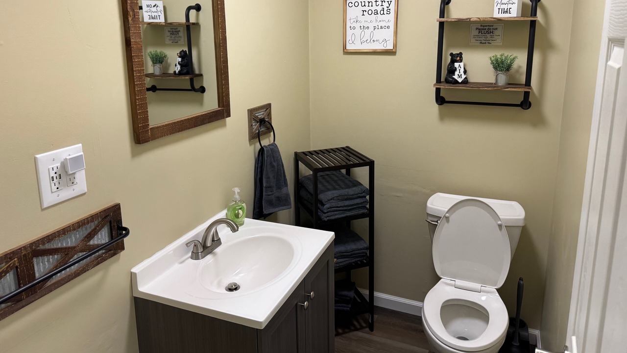 Photo of Bathroom in Matewan