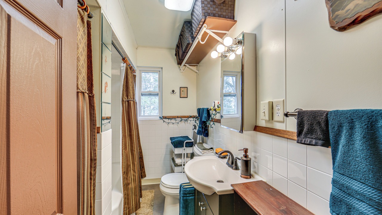 Photo of Bathroom in West Mifflin