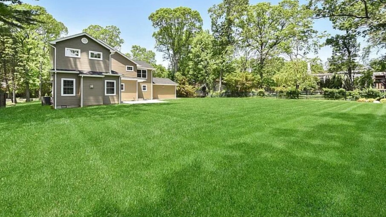 Photo of Outdoor in Plainview