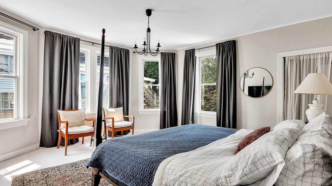 Photo of Bedroom in Troy