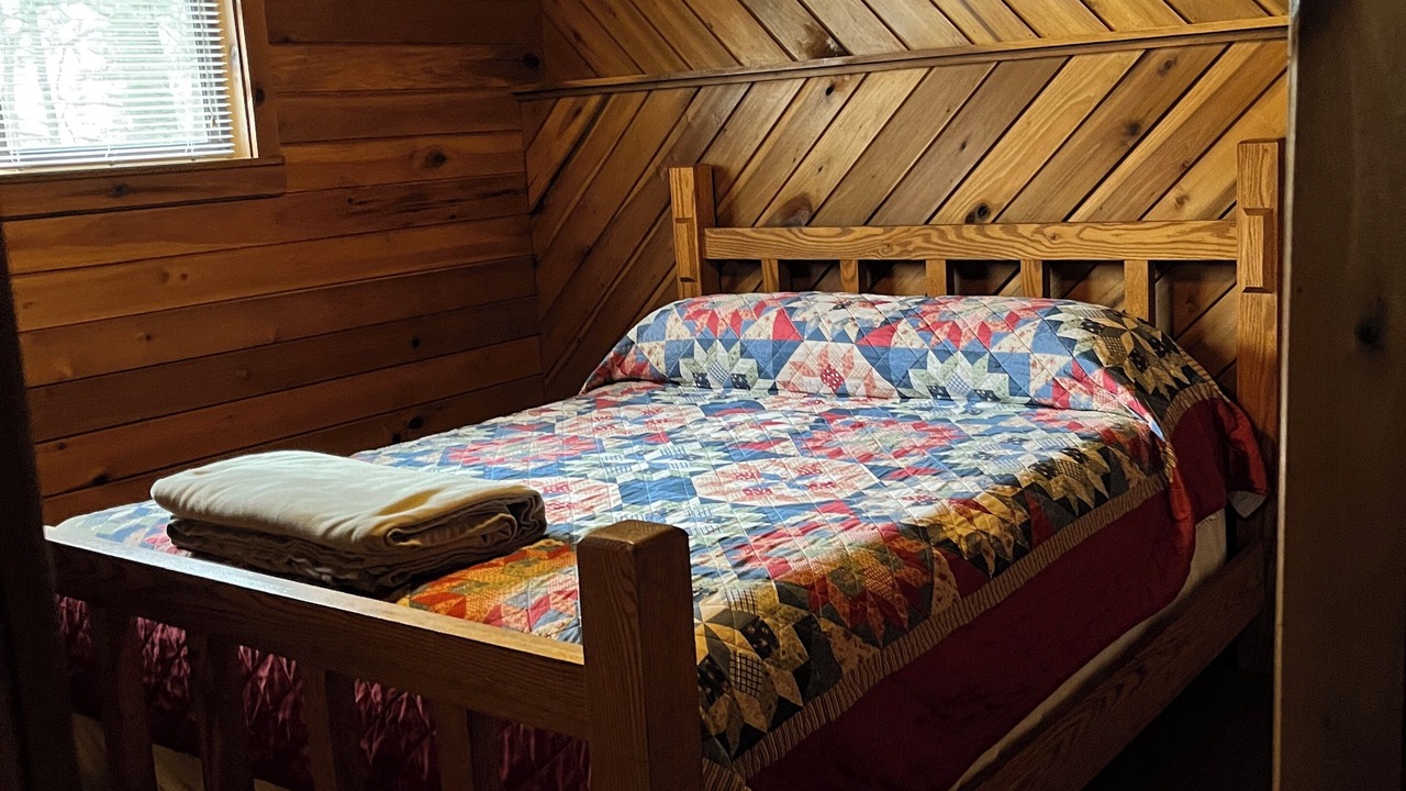 Photo of Bedroom in Lansing