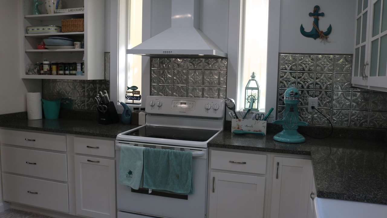 Photo of Kitchen in North Hero